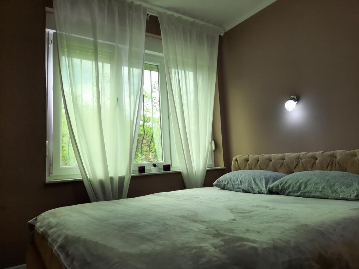 Apartman Nana Apartment Мостар Екстериор снимка